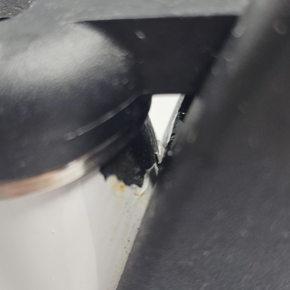 Kitchenaid White Whistling Tea Kettle 1.5 Quart - Picture 7 of 14